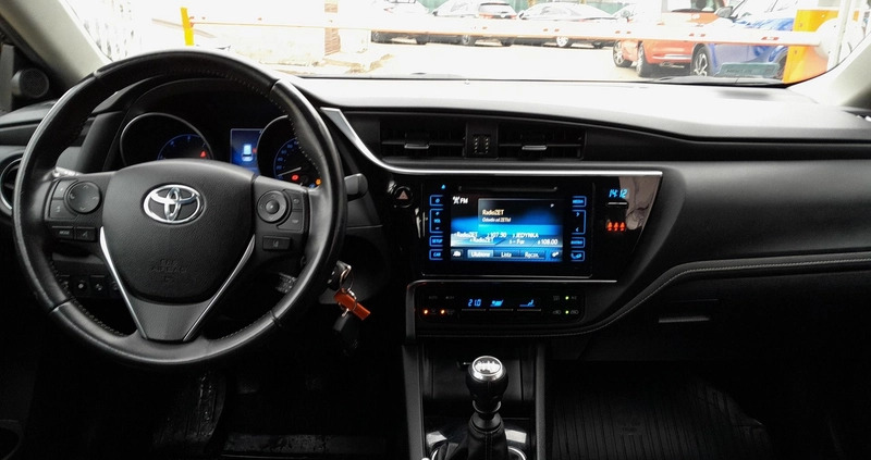 Toyota Auris cena 45900 przebieg: 206942, rok produkcji 2015 z Bytom Odrzański małe 191